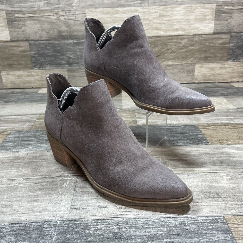 Betsey Johnson 6 B Keeley Gray Pointed Toe Ankle Bootie Heels EUC